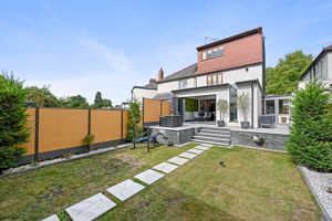 Photo 7- click for photo gallery